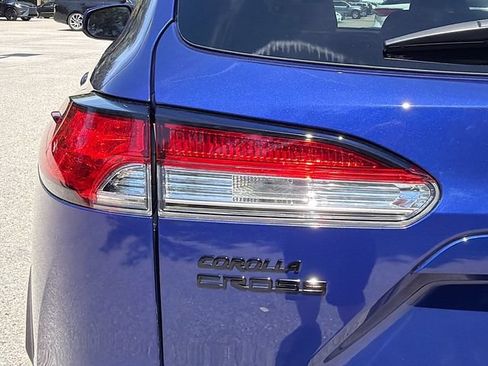 Used 2023 Toyota Corolla Cross AWD Hybrid image 10