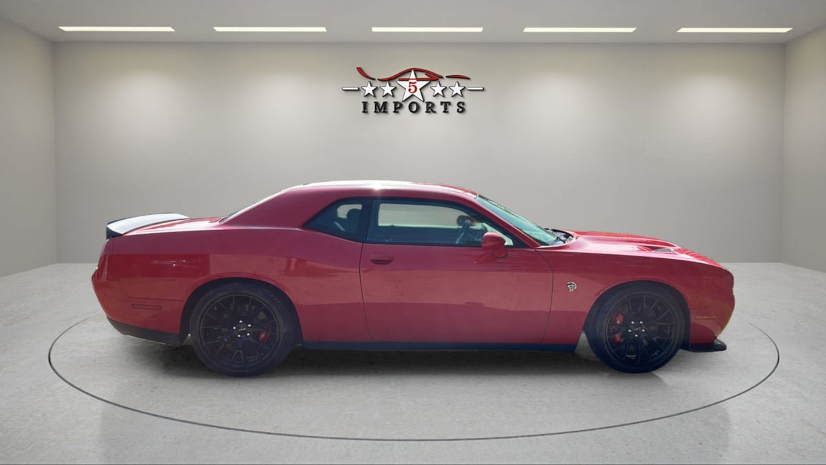 Used 2015 Dodge Challenger SRT Hellcat RWD image 6