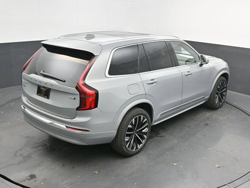 New 2026 Volvo XC90 B6 Plus w/ Protection Package Premier AWD/4WD image 26