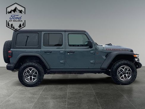 Used 2024 Jeep Wrangler Unlimited Rubicon w/ Technology Group image 6