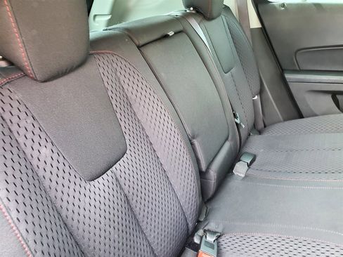 Used 2013 Chevrolet Equinox LS image 31