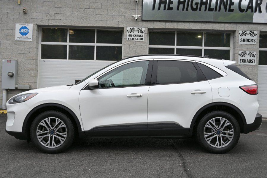 Used 2021 Ford Escape SEL w/ Class II Trailer Tow Package AWD/4WD image 4