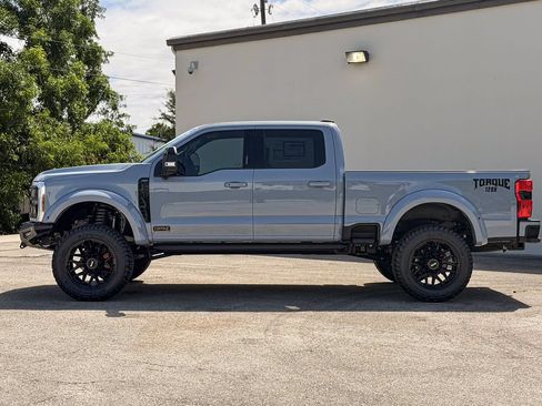 New 2026 Ford F250 Lariat w/ Black Appearance Package AWD/4WD image 2