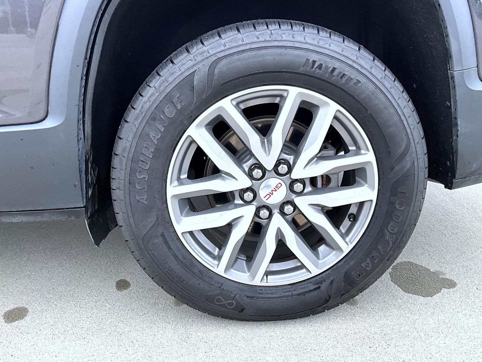 Used 2017 GMC Acadia SLE FWD image 34