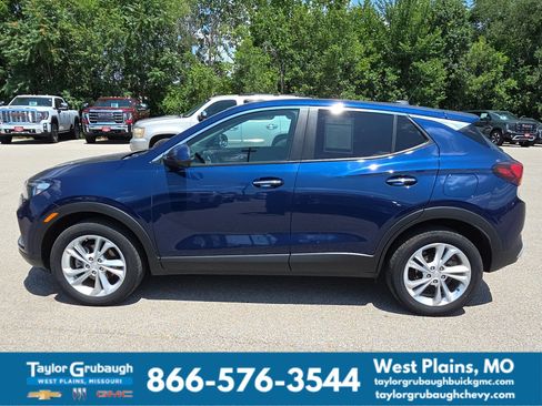 Used 2023 Buick Encore GX Preferred w/ Cold Weather Comfort Package AWD/4WD image 5