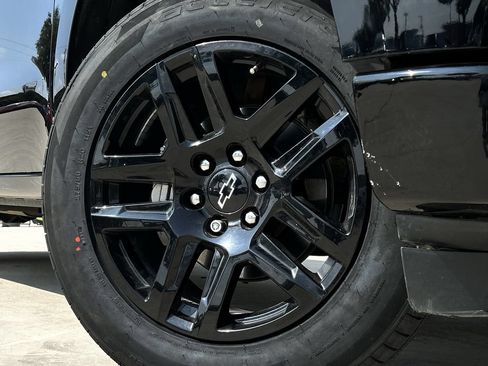 Used 2023 Chevrolet Silverado 1500 Custom w/ LPO, Dark Essentials Package RWD image 11