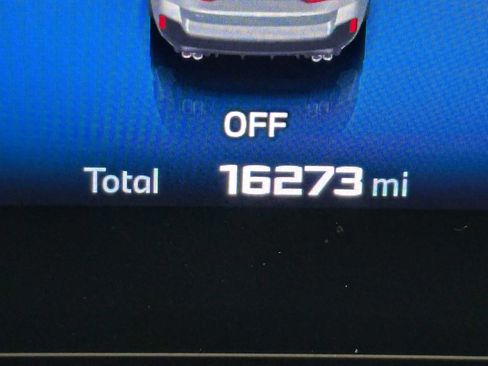 Used 2024 BMW X1 M35i w/ Premium Package image 19