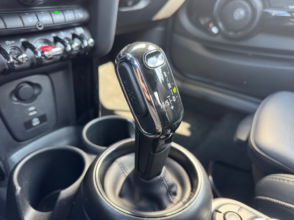 Used 2024 MINI Cooper S w/ Seaside Edition FWD image 18
