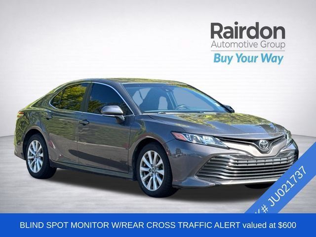 Used 2018 Toyota Camry LE w/ Moonroof Package FWD image 4