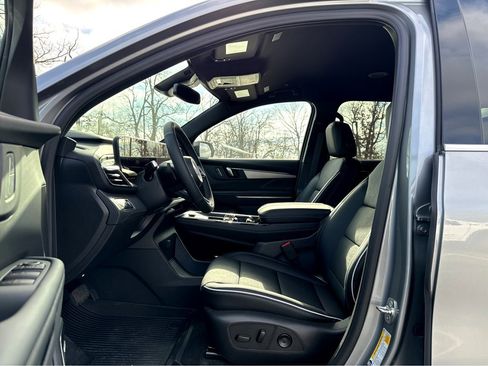 New 2026 Buick Enclave Preferred image 9