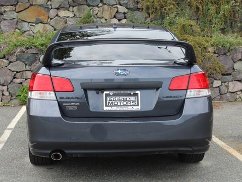 Used 2014 Subaru Legacy 2.5i Premium w/ Moonroof Package AWD/4WD image 8