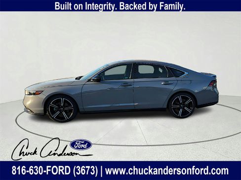 Used 2023 Honda Accord Sport image 3