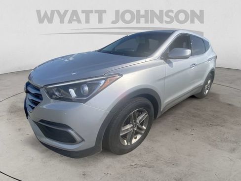 Used 2018 Hyundai Santa Fe Sport FWD image 2