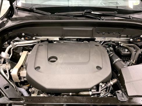 Certified 2023 Volvo XC60 B6 Ultimate w/ Protection Package Premier AWD/4WD image 30