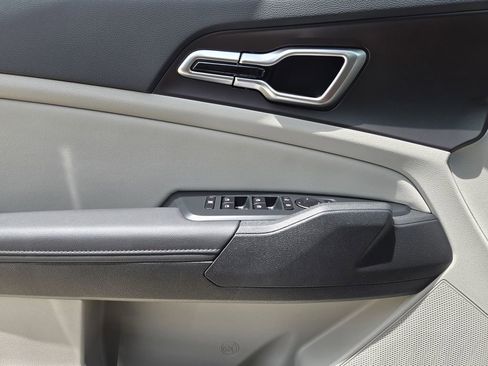 New 2026 Kia Sportage EX FWD image 18