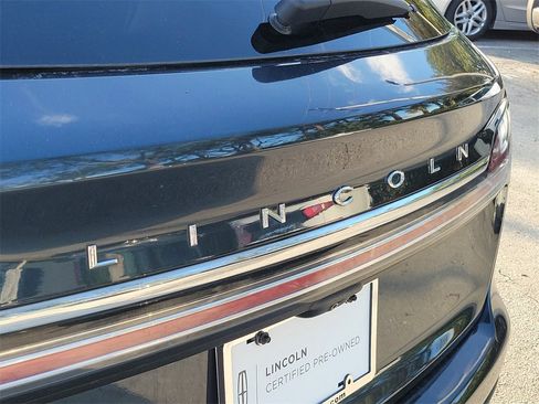 Certified 2022 Lincoln Nautilus Standard image 6