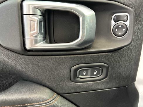 Used 2021 Jeep Gladiator Mojave image 15