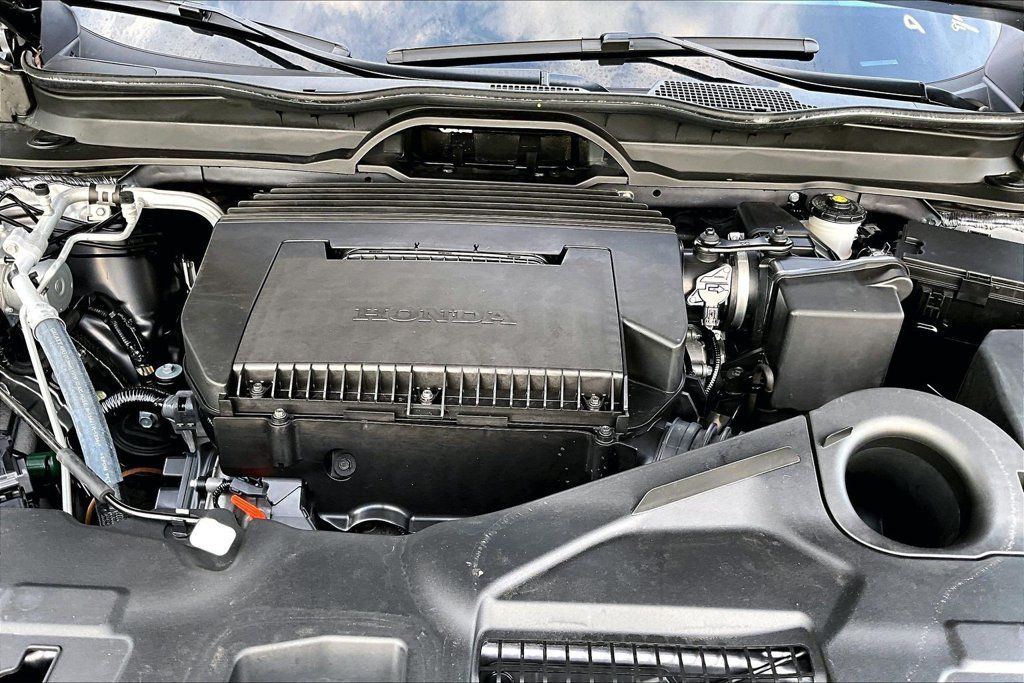Used 2025 Honda Pilot Elite image 23