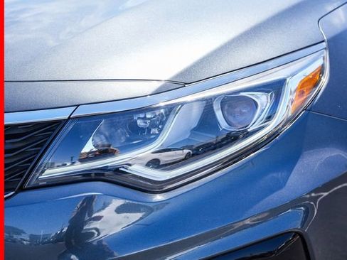 Certified 2020 Kia Optima SE FWD image 12