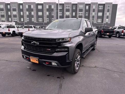 Used 2019 Chevrolet Silverado 1500 LT Trail Boss w/ Convenience Package AWD/4WD image 1