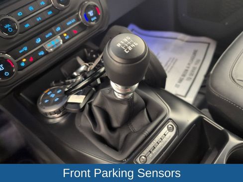 Used 2025 Ford Bronco Badlands image 33