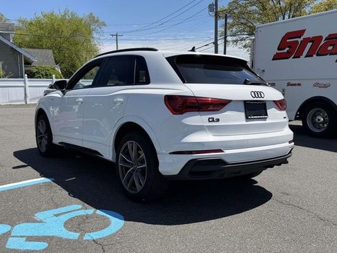 Used 2025 Audi Q3 2.0T Premium w/ Convenience Package AWD/4WD image 3