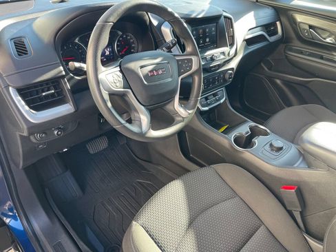 Used 2023 GMC Terrain SLE w/ LPO, Floor Liner Package FWD image 5