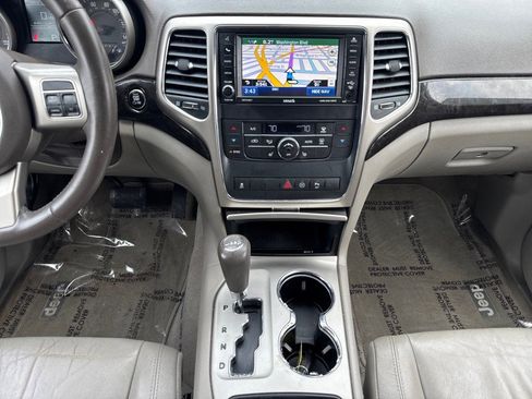 Used 2012 Jeep Grand Cherokee Laredo image 17