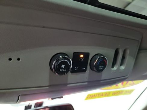 Used 2015 Nissan Armada Platinum image 45