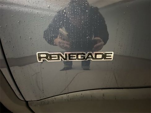 Used 2020 Jeep Renegade Limited image 25