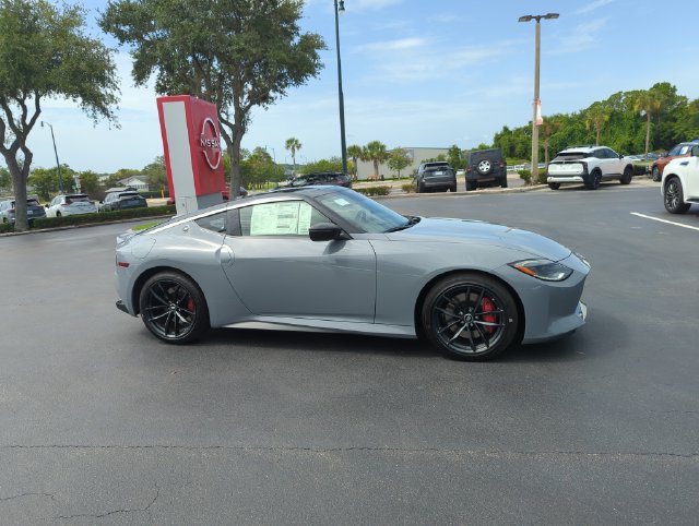 New 2026 Nissan Z Performance w/ Floor Mat Package RWD image 2
