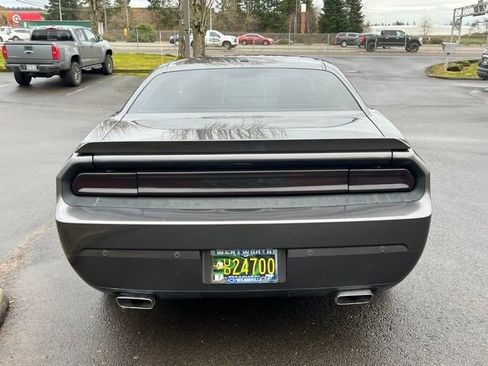 Used 2014 Dodge Challenger R/T image 6