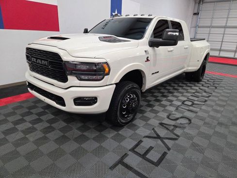 Used 2024 RAM 3500 Limited image 3