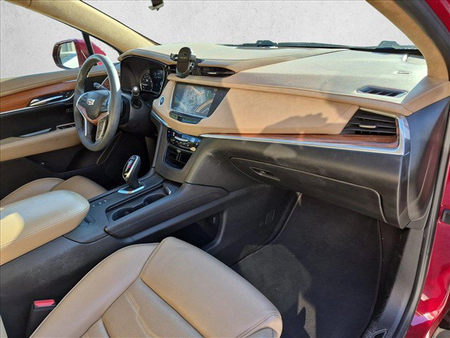 Used 2017 Cadillac XT5 Platinum w/ Driver Assist Package AWD/4WD image 22