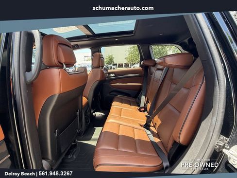 Used 2020 Jeep Grand Cherokee Overland AWD/4WD image 13