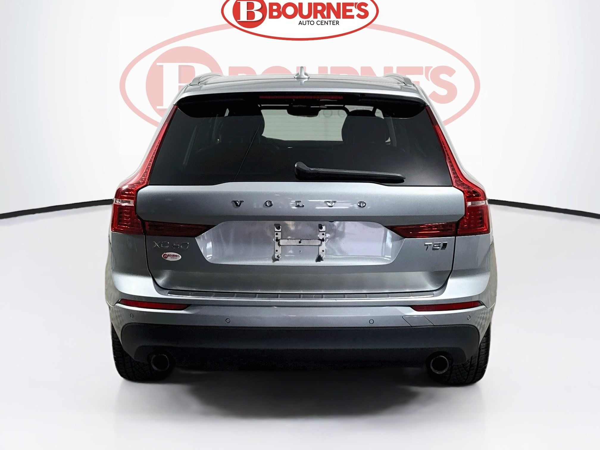 Used 2018 Volvo XC60 T5 Momentum w/ Vision Package AWD/4WD image 10
