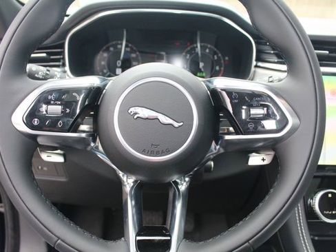 New 2026 Jaguar F-PACE R-Dynamic S image 17