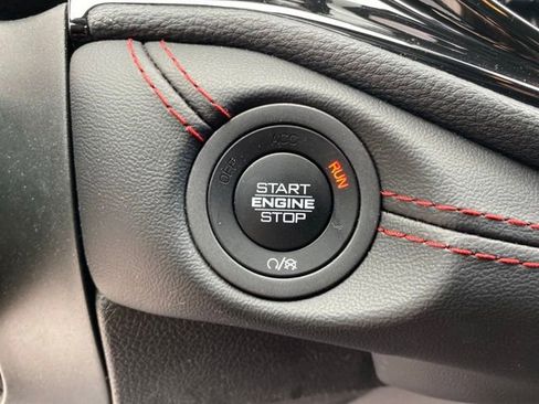 Used 2025 Dodge Durango GT AWD/4WD image 21