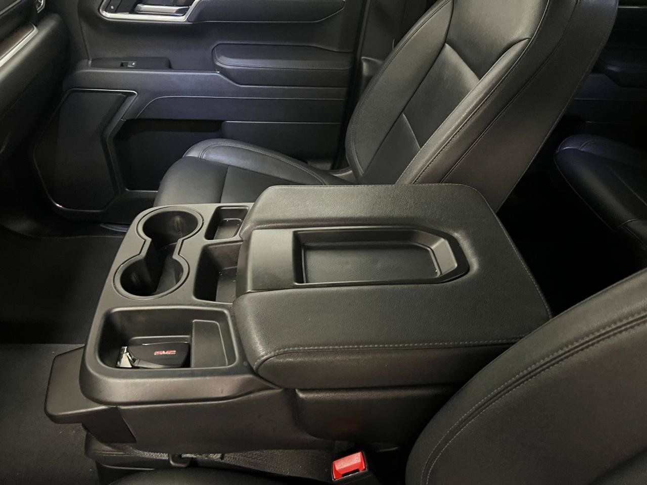 Used 2025 GMC Sierra 1500 SLT AWD/4WD image 30