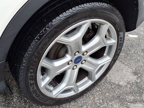 Used 2017 Ford Escape Titanium AWD/4WD image 13