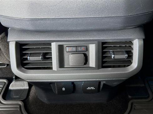 Used 2021 Ford F150 Lariat w/ Equipment Group 502A High image 27