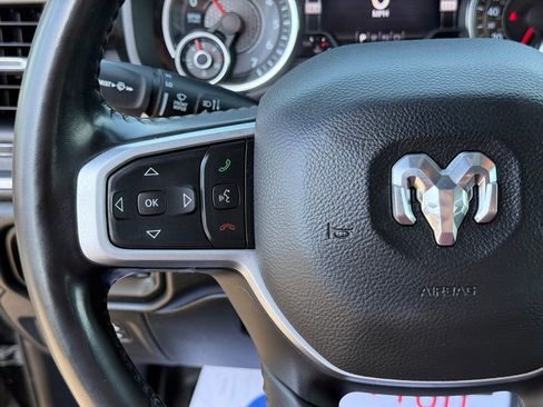 Used 2022 RAM 1500 Big Horn AWD/4WD image 16