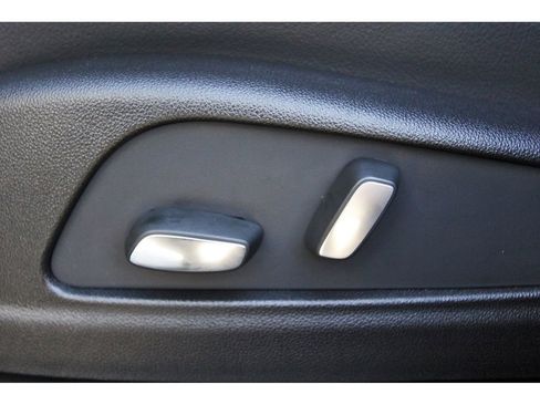 New 2026 Cadillac XT5 Luxury image 22