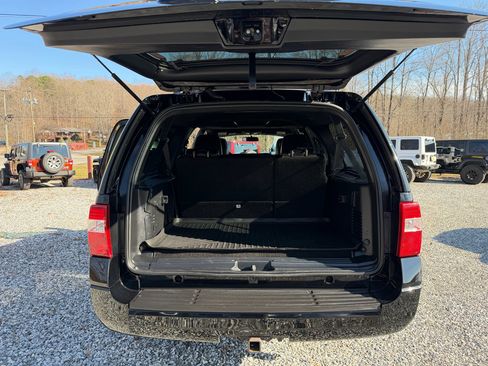 Used 2017 Ford Expedition EL XLT w/ Equipment Group 202A image 15