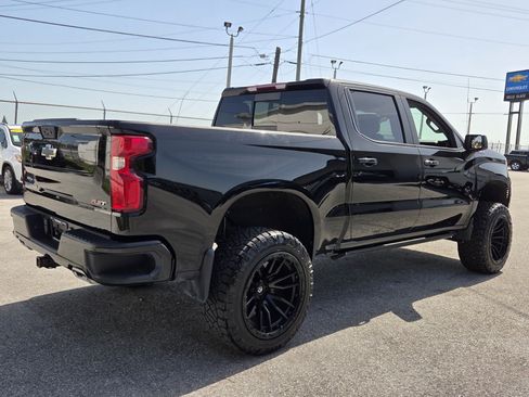 Used 2023 Chevrolet Silverado 1500 RST AWD/4WD image 5