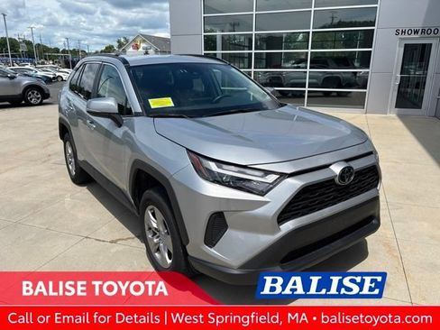 Used 2025 Toyota RAV4 XLE AWD/4WD image 1