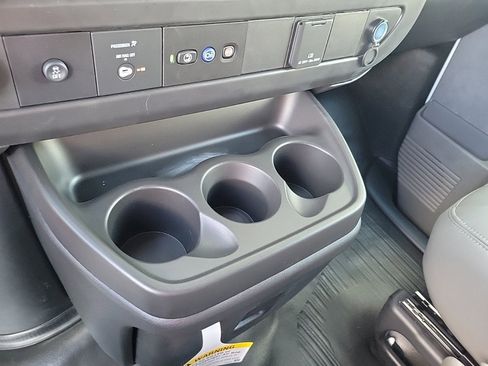 New 2025 GMC Savana 2500 w/ Driver Convenience Package image 18