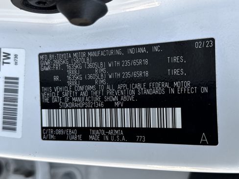 Used 2023 Toyota Highlander XLE FWD image 42