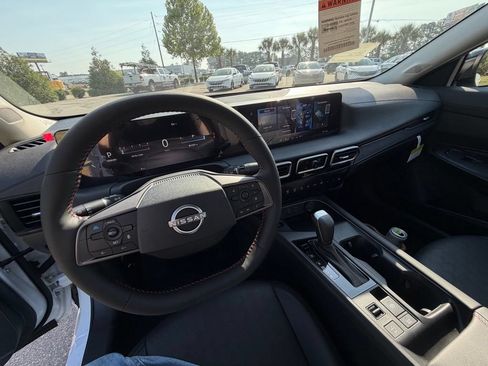 New 2026 Nissan Sentra SR FWD image 21