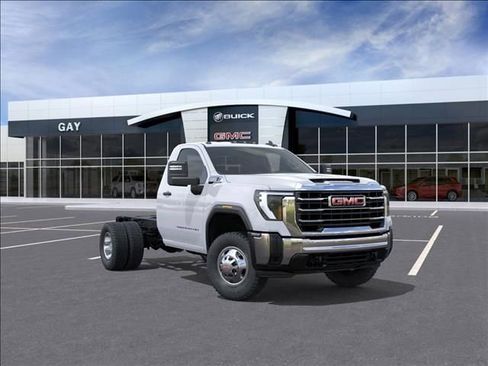 New 2026 GMC Sierra 3500 Pro w/ Convenience Package image 1